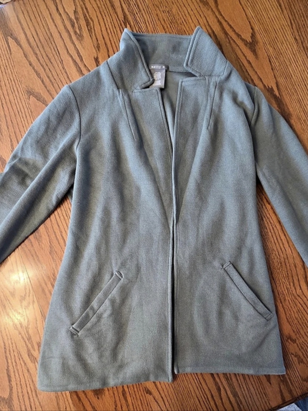 matty Medium Gray Zip Front Coat Size Medium Like New
